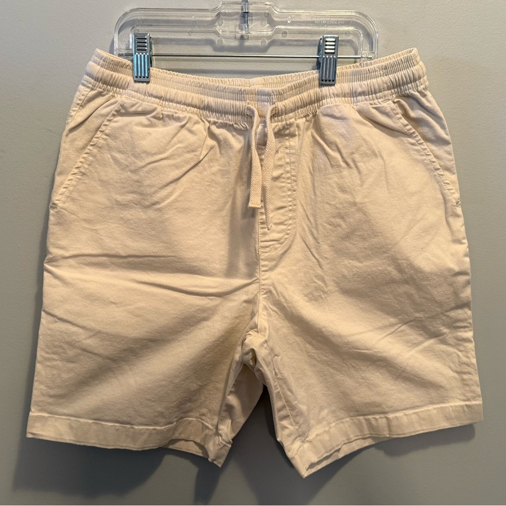 Chubbies Cream Flat Front Shorts Small Coastal Preppy Summer